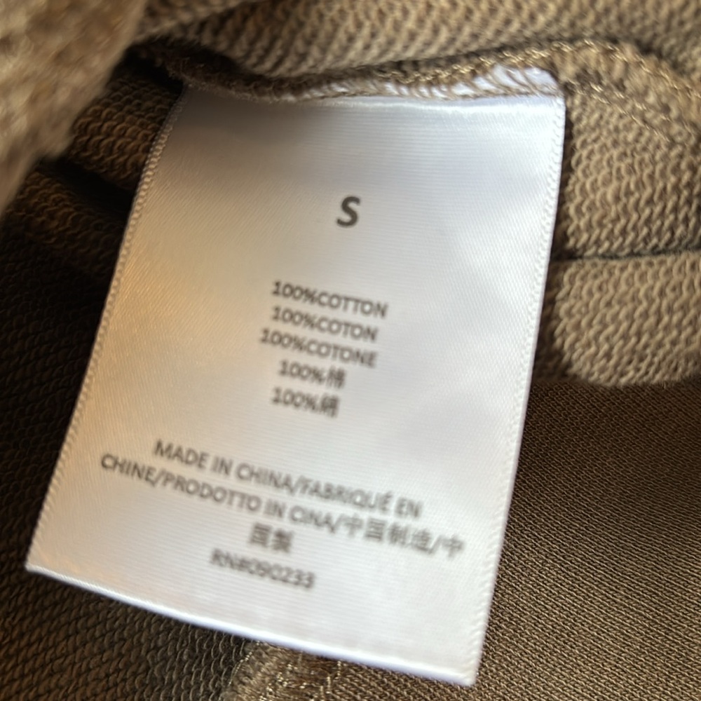 Men’s Essentials Collared Sweatshirt - Picture 4 of 4